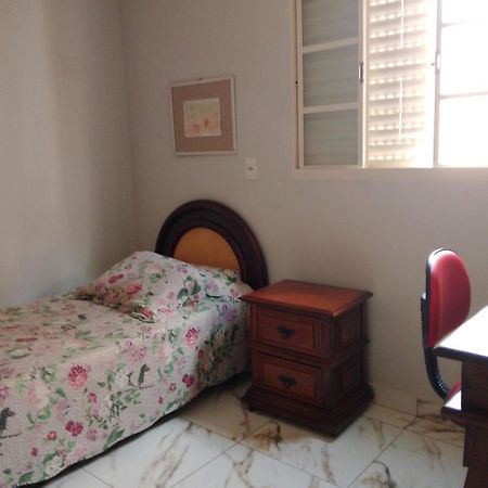 Casa Amarela Διαμέρισμα Ουμπερλάντια Εξωτερικό φωτογραφία